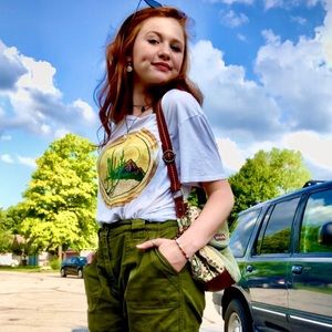 Meet your Posher, Chloe